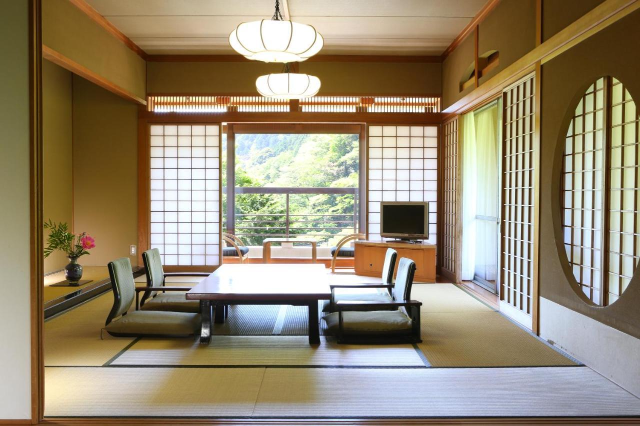 Oku Yugawara Sansuirou Hotel Eksteriør billede