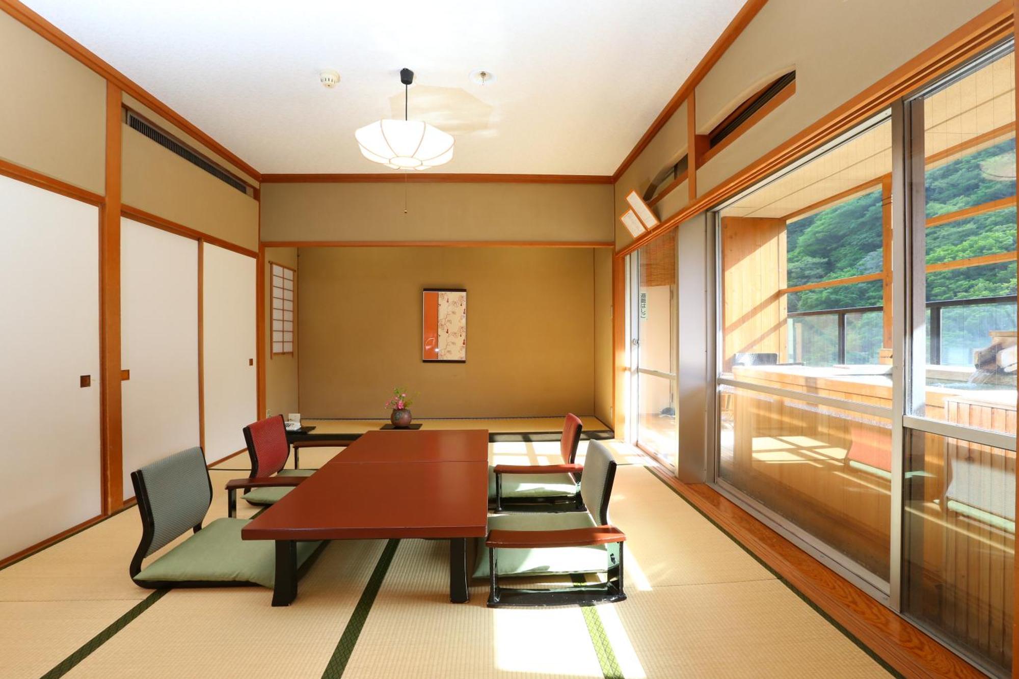 Oku Yugawara Sansuirou Hotel Eksteriør billede